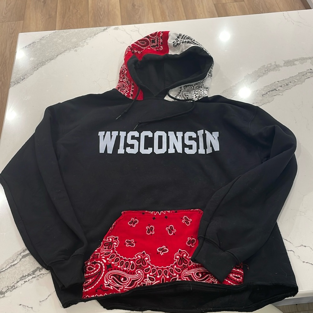 Customer-made Wisconsin Badgers hooded sweatshirt. college apparel #wisconsin